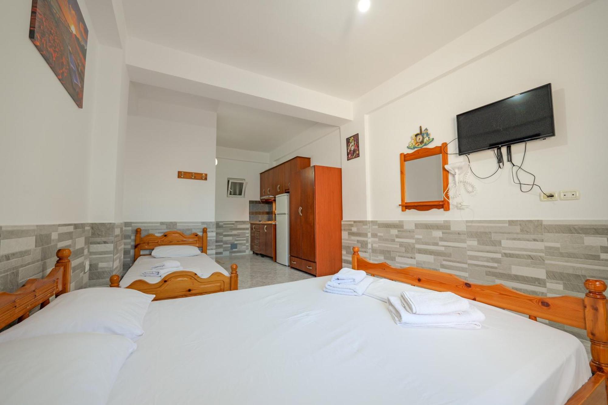 Seaview Apartaments Ksamil Exterior photo