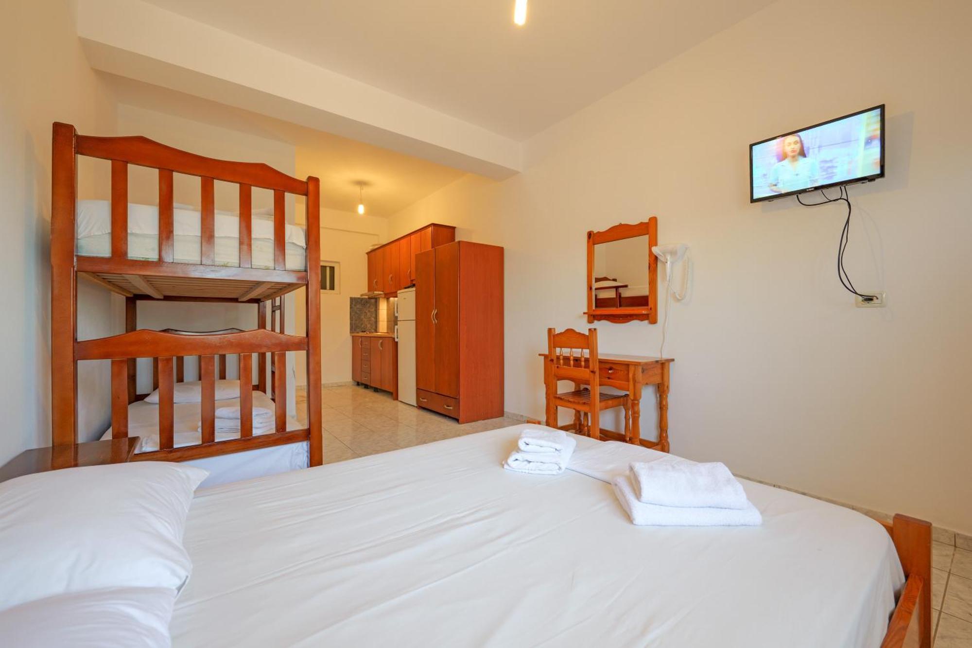 Seaview Apartaments Ksamil Exterior photo