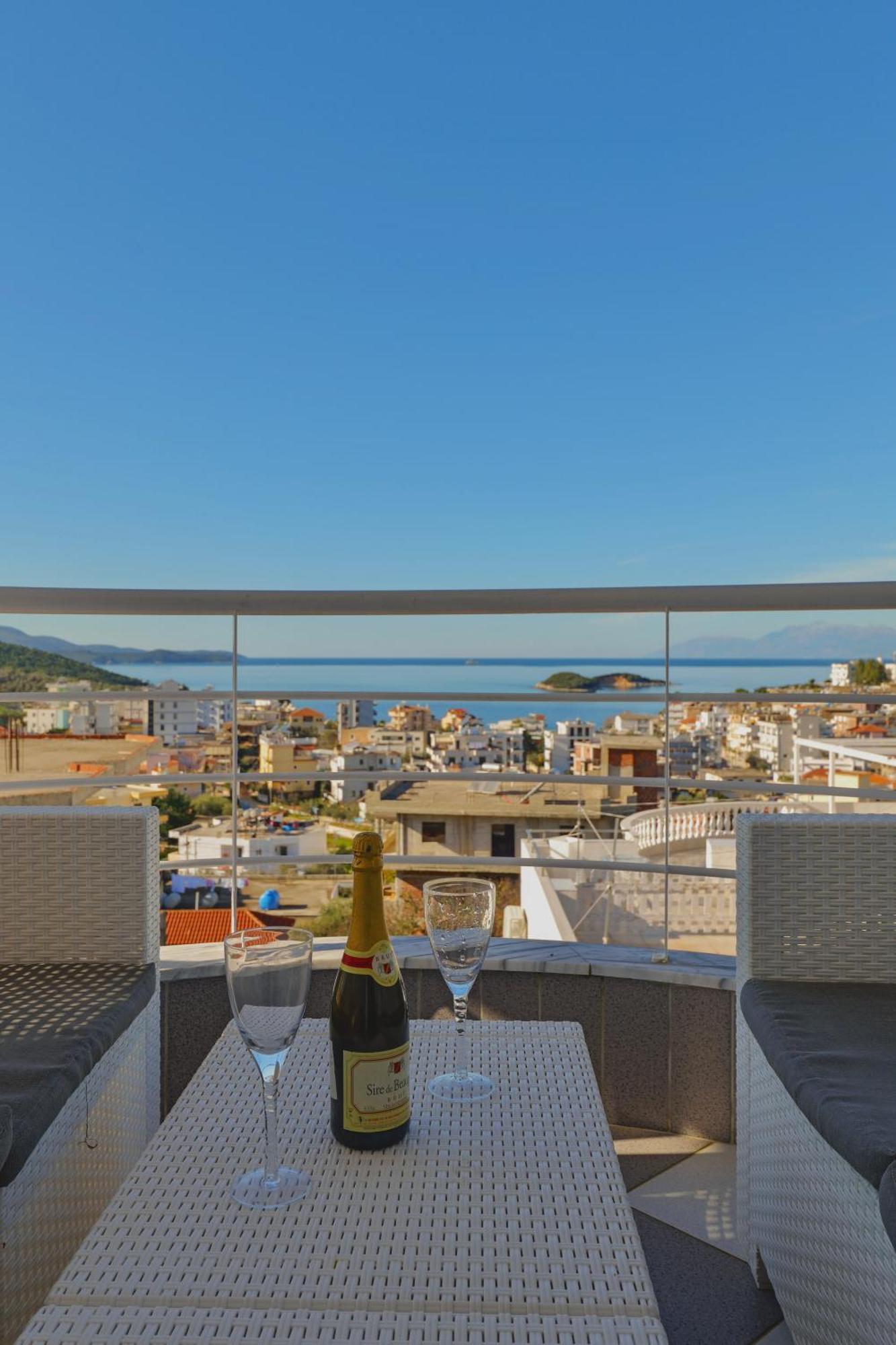 Seaview Apartaments Ksamil Exterior photo